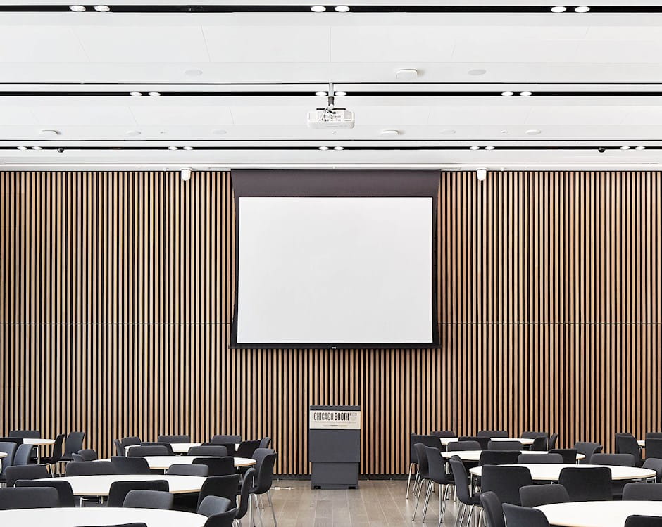 Venues_org_uk's tweet photo. .@ChicagoBooth offers spaces designed to accommodate a variety of event types. The venue provides world-class facilities built to inspire and engage. #chicagoboothlondon #conferencecentre #meetingspaces #venuehirelondon #featuredvenue https://t.co/eWhUMXAKrZ