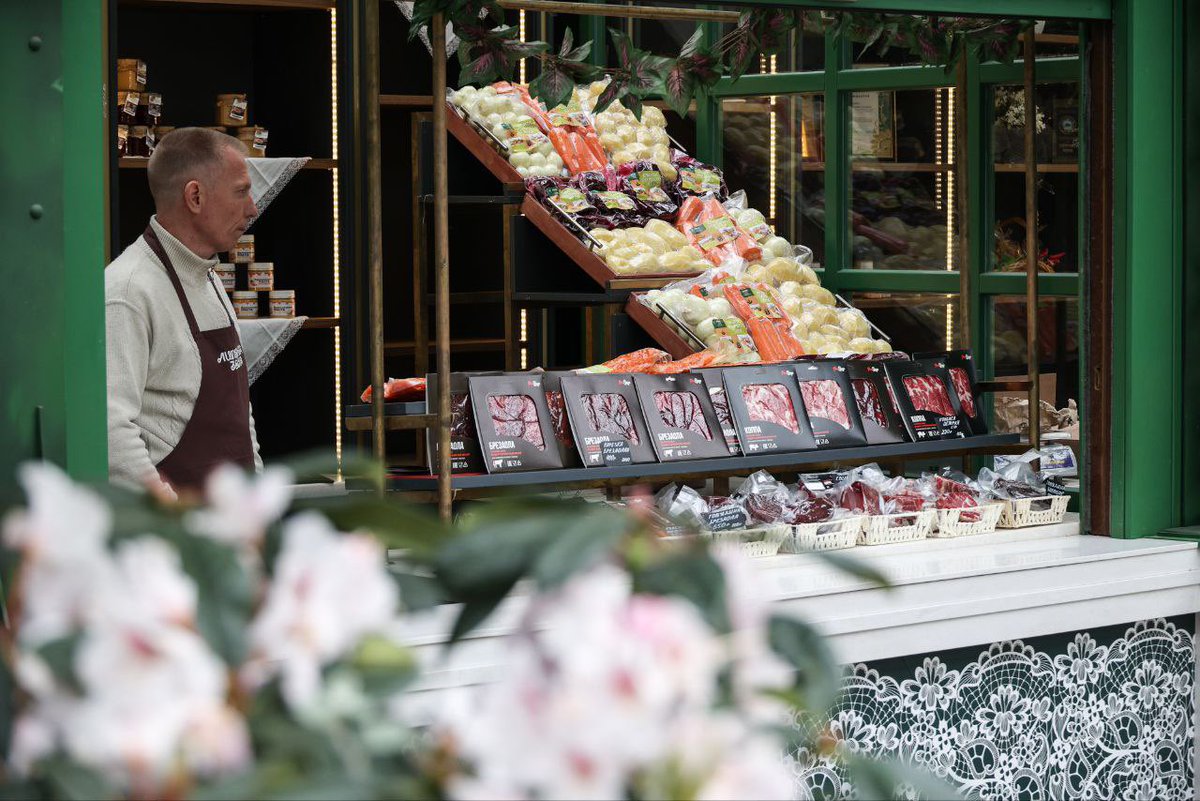 Друзья! С 3 по 8 июня на Тверской площади в Москве пройдет «Народная ярмарка»!

Подробности тут: t.me/sirotaoleg/6336
