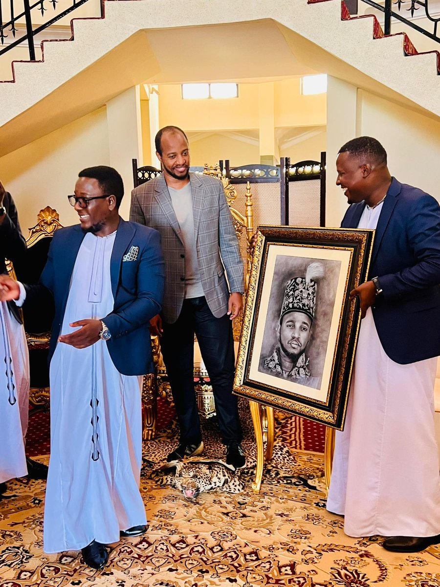 sc_kalele's tweet image. Our MCM😎 is the greatest artist in East and Central Africa @EddieJackArt who is also our content creator 👌👌 please suffocate him with your portrait orders 🤗