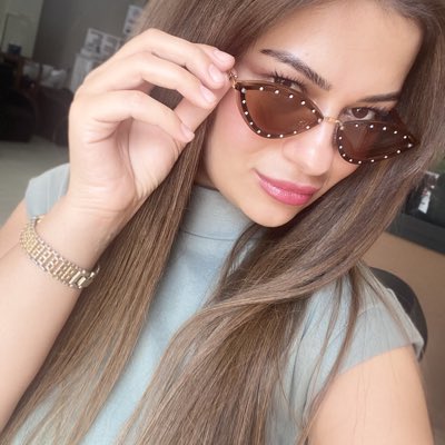MelihaEe's tweet photo. #YeniProfilResmi https://t.co/ZSxIBb5pDr
