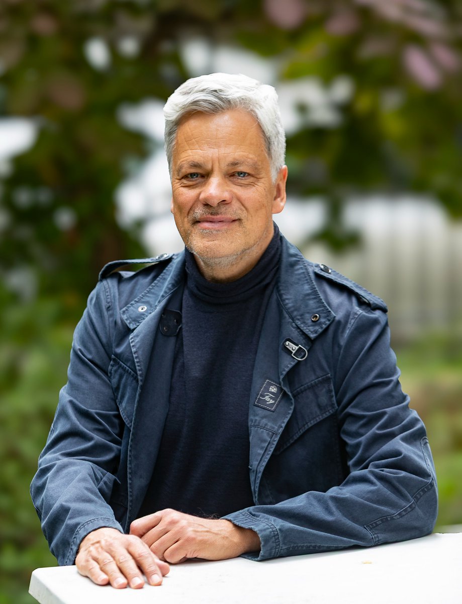 Dr Manfred Knof, former Commerzbank CEO, joins DeFi Technologies as Chairman of Valour and Strategic Advisor.

Dr. Knof will drive global growth and institutional expansion for Valour by leveraging his extensive industry network to scale assets under management, deepen