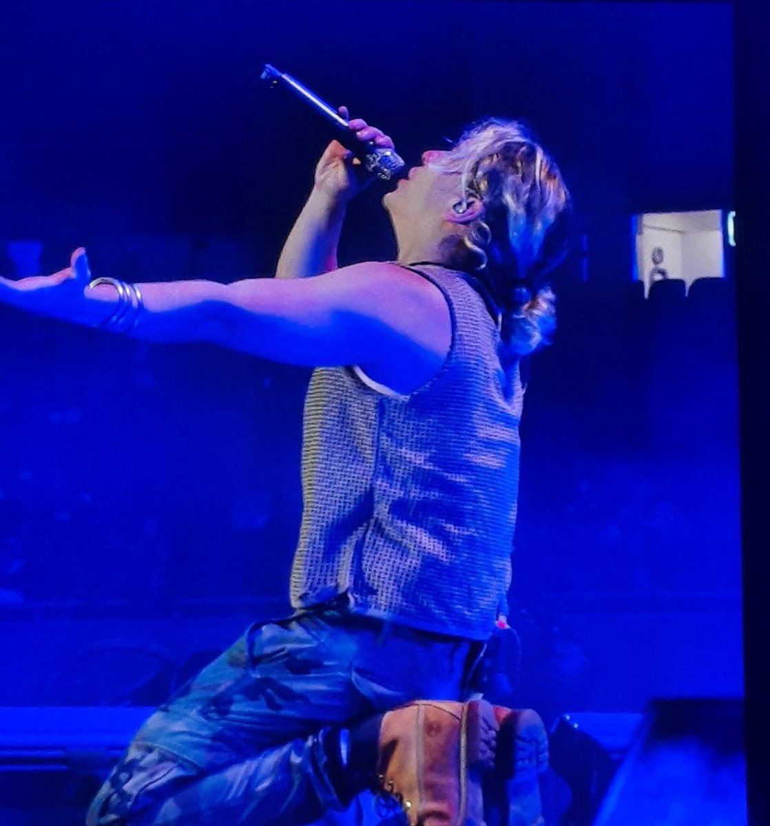 esteftb's tweet image. C I N E 🚬