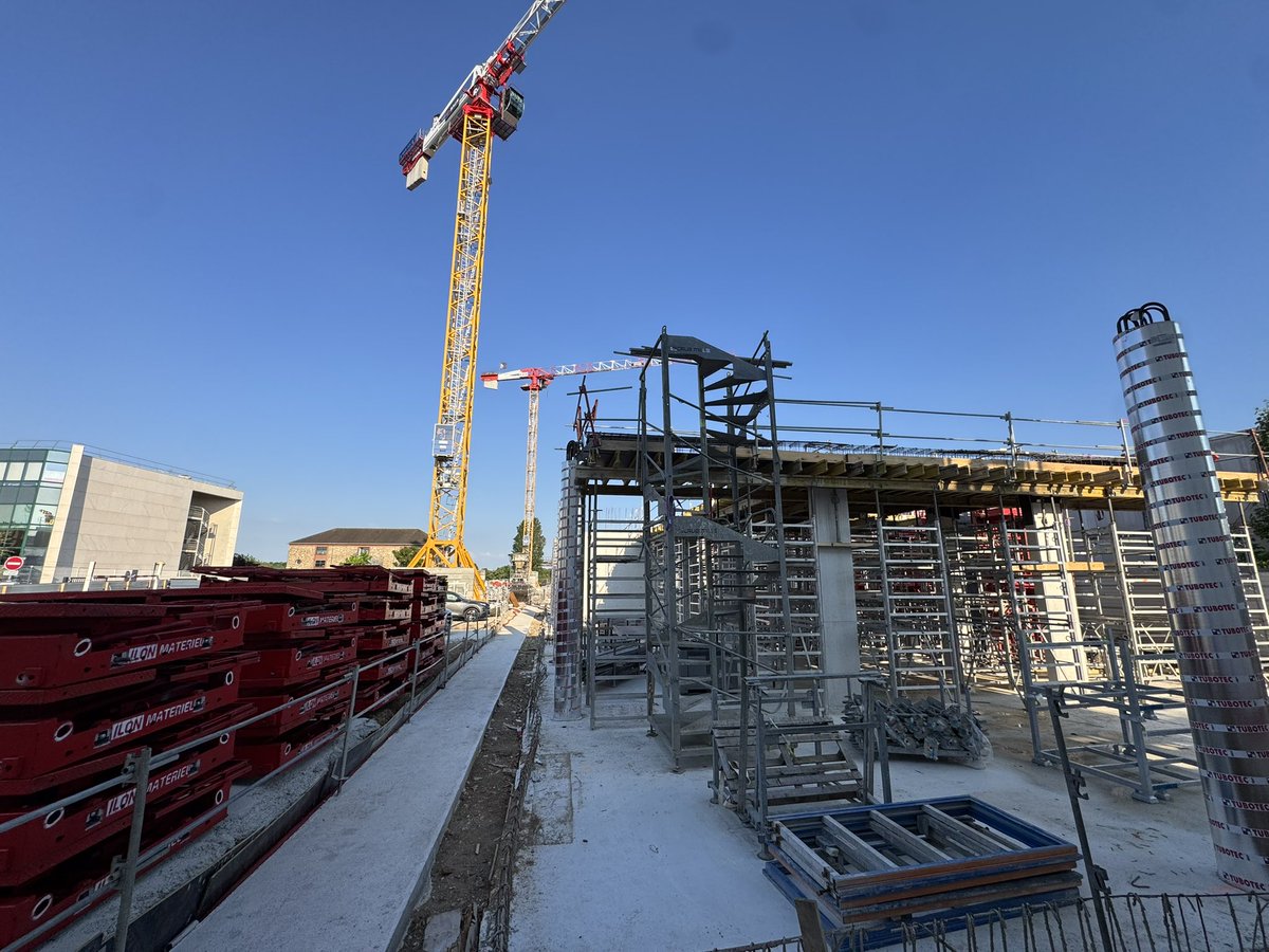 Location de banches en île de France

#Ilonmateriel #banche #sécurité #beton #chantier #batiment #btp #construction #coffrage #voile #kalıp #materielbtp #grosoeuvre #grue #vinç #France #Paris #perpignan #formwork