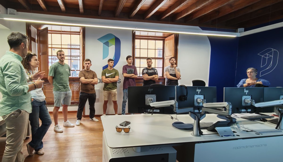 Teidagua (@teidagua) on Twitter photo 🤗 Encantad@s de recibir a Silvia Alayón, profesora del Departamento de #Ingeniería #Informática y #Sistemas de la <a href="/ULL/">Universidad de La Laguna</a> 🎓 y a su alumnado.
<a href="/fcuyas/">Federico Cuyás</a> Director de <a href="/dinapsis/">Dinapsis</a> #Canarias mostró nuestro Centro de Operaciones para la #TransformaciónDigital #Sostenible del #Agua 🧑💻 💦 🤗 Encantad@s de recibir a Silvia Alayón, profesora del Departamento de #Ingeniería #Informática y #Sistemas de la <a href="/ULL/">Universidad de La Laguna</a> 🎓 y a su alumnado.
<a href="/fcuyas/">Federico Cuyás</a> Director de <a href="/dinapsis/">Dinapsis</a> #Canarias mostró nuestro Centro de Operaciones para la #TransformaciónDigital #Sostenible del #Agua 🧑💻 💦