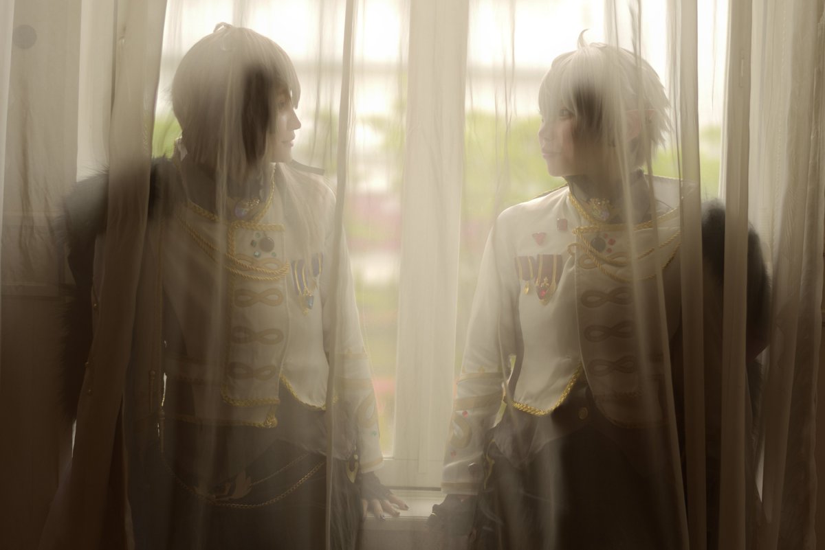amo_0924's tweet photo. cos / 🌈🕒.🖤

　　    ╋━━━━━━━
　　　　             吸血鬼と天使
　　　　　　　　　　 ━━━━━━━╋ 

photo:(@imochan1124)
#ビビコスお菓子の城 https://t.co/xycElixVM6