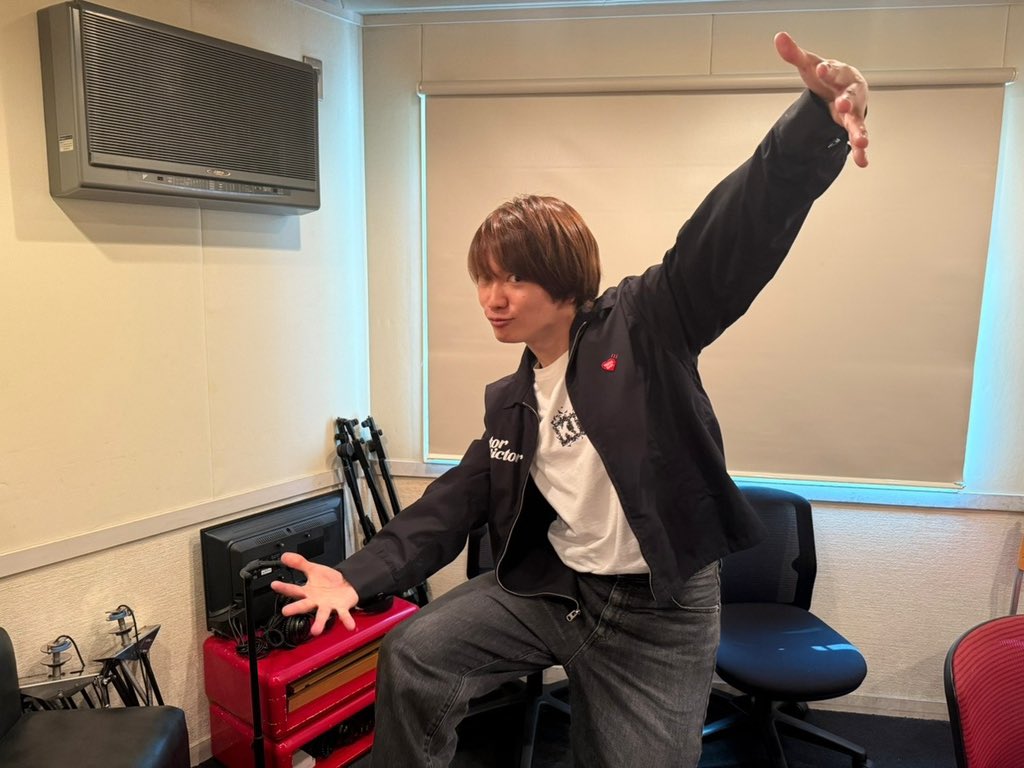 naniwanderful's tweet photo. 【📻藤原丈一郎のなにわんだふるラジオ 】

今週も #なにわ男子 の #藤原丈一郎 が
#FM大阪 からおとどけ‼︎

📸 🔽
🐉龍のようにBang bang bang〜🎶

#timelesz 
#じょーらじ https://t.co/CutceNy7mO