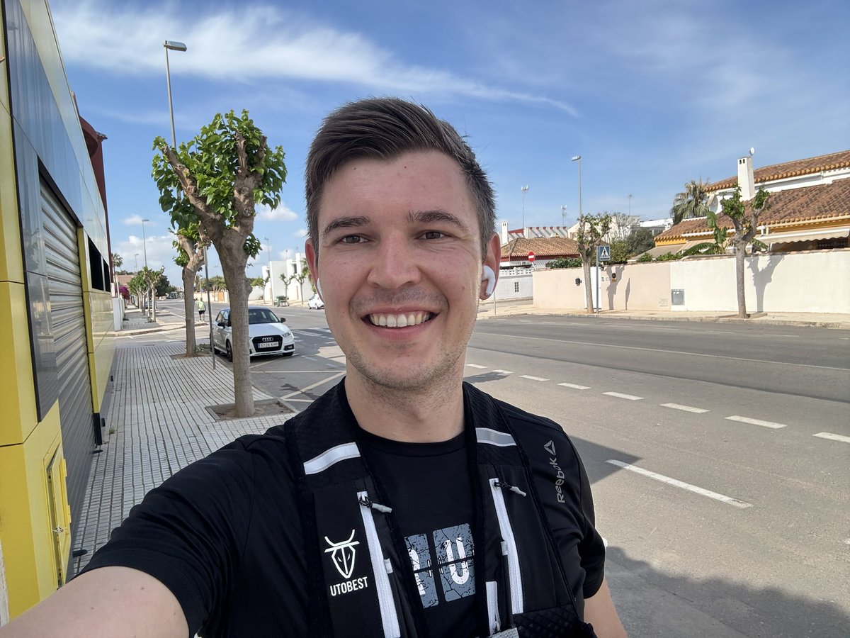 Ivan 🧳 tweet media