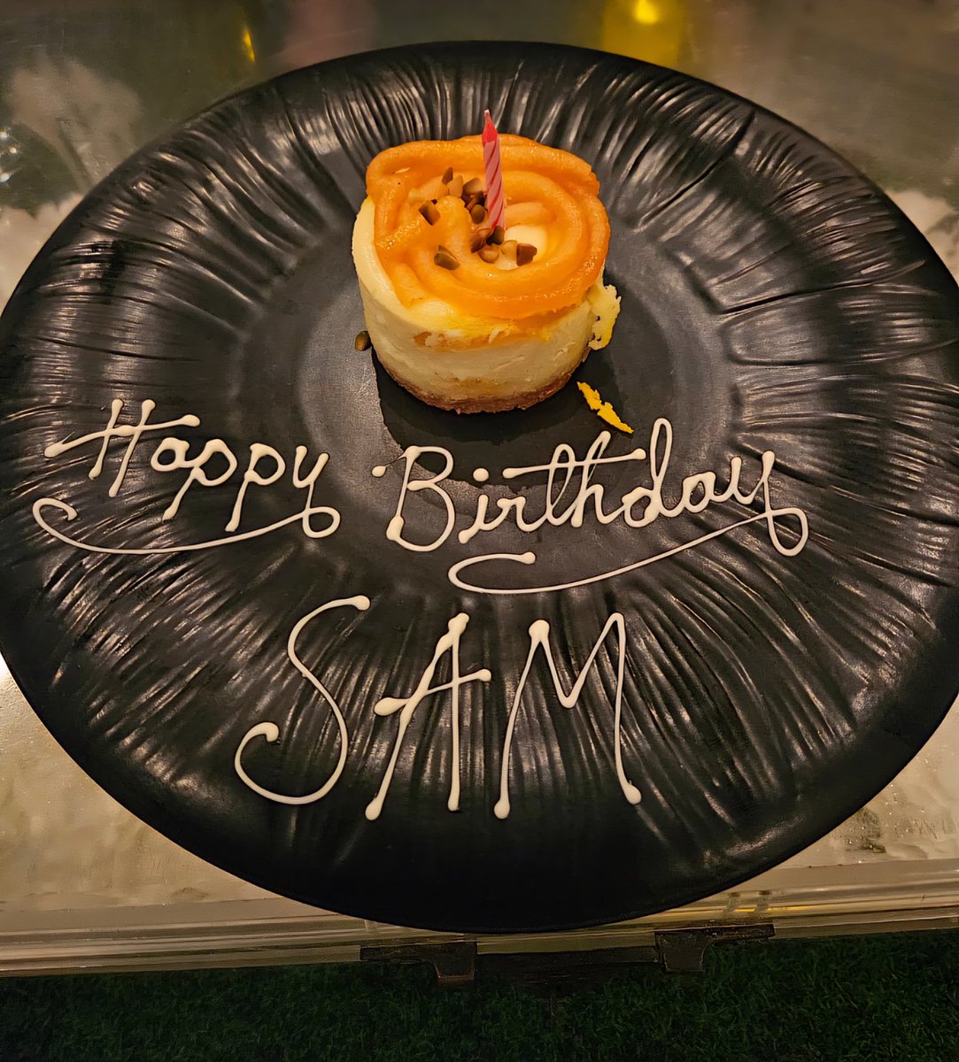 SamitaBangargi's tweet photo. Celebration with family!!❤️ Thank you all for your love and birthday wishes. 
#blessed #gratitude https://t.co/TG0fjl9Gx7