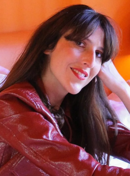 Mediasinfos's tweet photo. Demain (Mardi), c'est la chanteuse #Matild qui sera l'invitée de @ruquierofficiel à 17H40 sur #RTL dans #LesGrossesTêtes. Dès 15H30, l'animateur sera entouré de #OlivierBellamy @C_Barbier @flogazan @HectorObalk #RoselyneBachelot et #MarcelaIacub. https://t.co/QRQdZYG7ek https://t.co/FiJKNT4oih