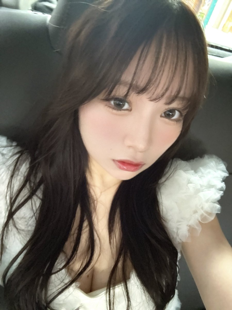 oshima__miku's tweet photo. オフの日SNS触らなさすぎてみんなに生きてる？って確認されるから生存確認🙆🏻‍♀️💖 https://t.co/aMAMIeQDas