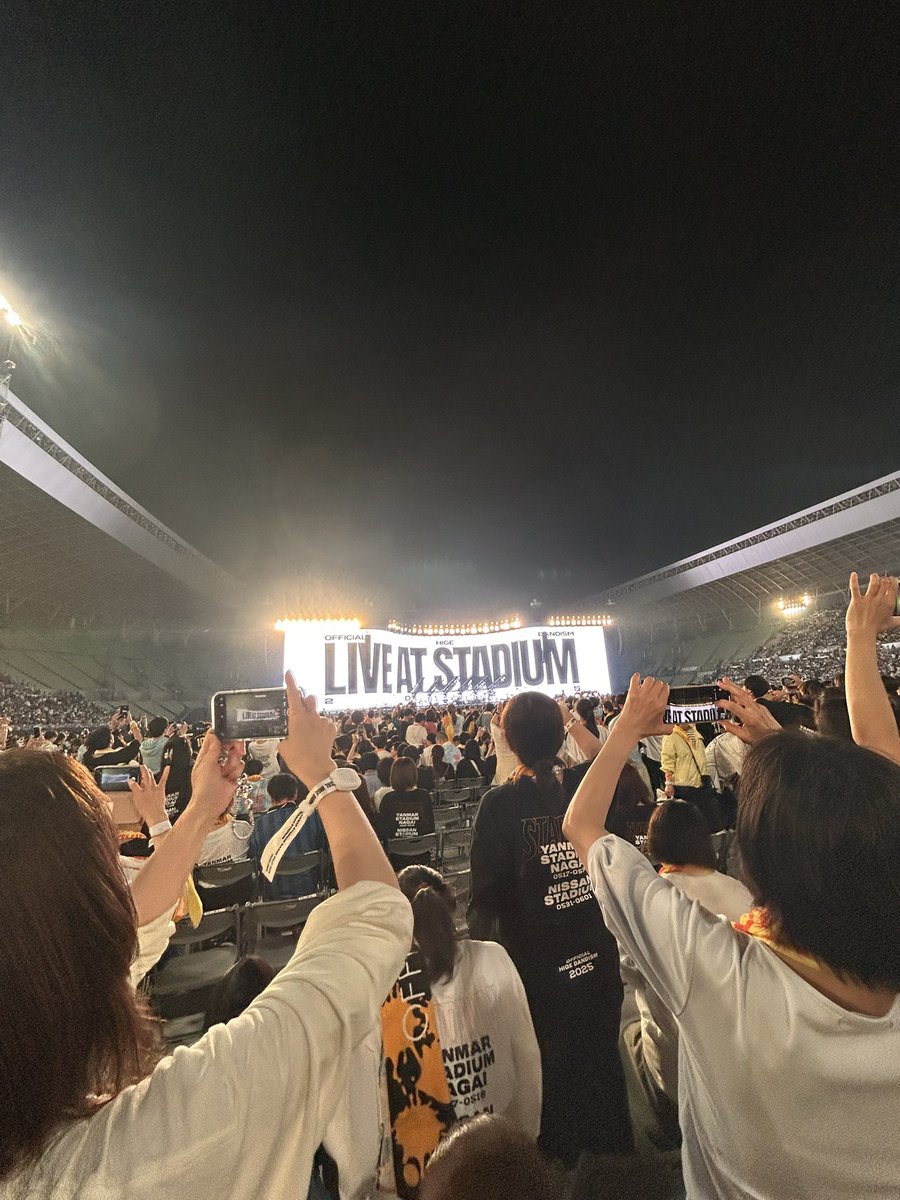 nightbear2026's tweet photo. オーラスが終わったので、長居の2日間のレポを載せます！！（ALTをご覧下さい🙇‍♀️）

レポはその日家に帰ってすぐ忘れないうちに書いたものを載せてるので誤字ってたり曲が飛んでたり色々あるかもしれません💦 https://t.co/ZOctqIMocN