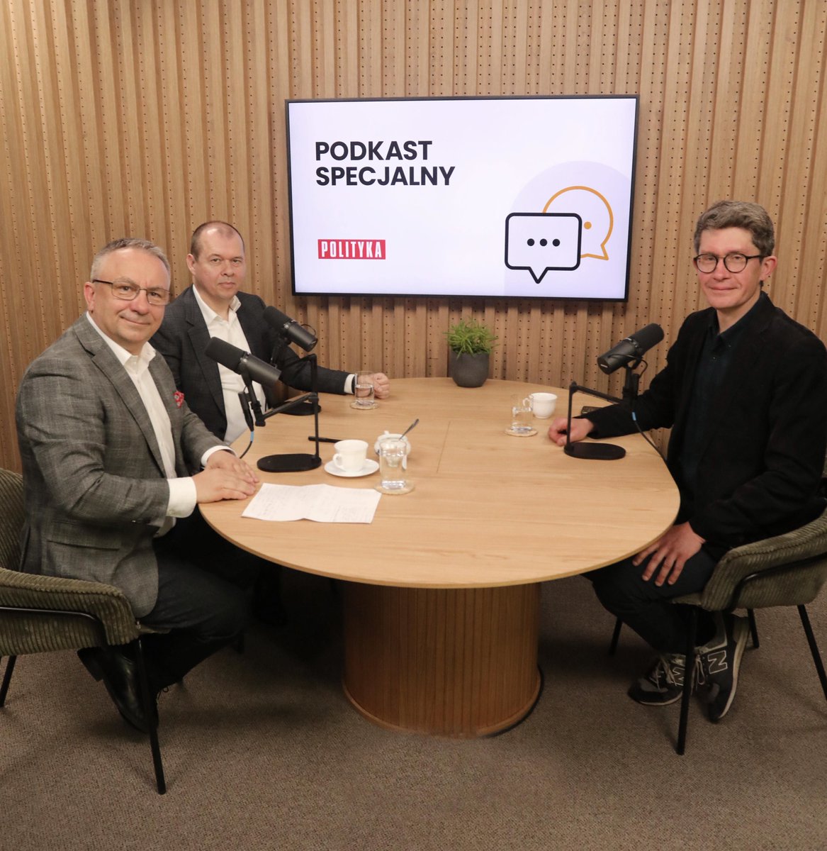 W najnowszym Podkaście Specjalnym Tygodnika <a href="/Polityka_pl/">Tygodnik POLITYKA</a>  Michał Gomowski, wiceprezes <a href="/Link4pl/">LINK4</a>  i Marek Wasilewski, dyrektor Pionu Szkód LINK4 rozmawiają z redaktorem Jędrzejem Winieckim m.in. o tym:

👉jak  poprawnie spisać oświadczenie w wypadku kolizji,