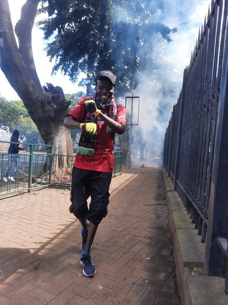 It's a year since over 200 young Kenyans who were only asking to be heard were assassinated by William Ruto's murderous regime.

The month of June 2025 is going to be noisy.

There will be no peace for the wicked.

You cannot kill us and lead us.

#RutoMustGoNow #DrainTheSwamp