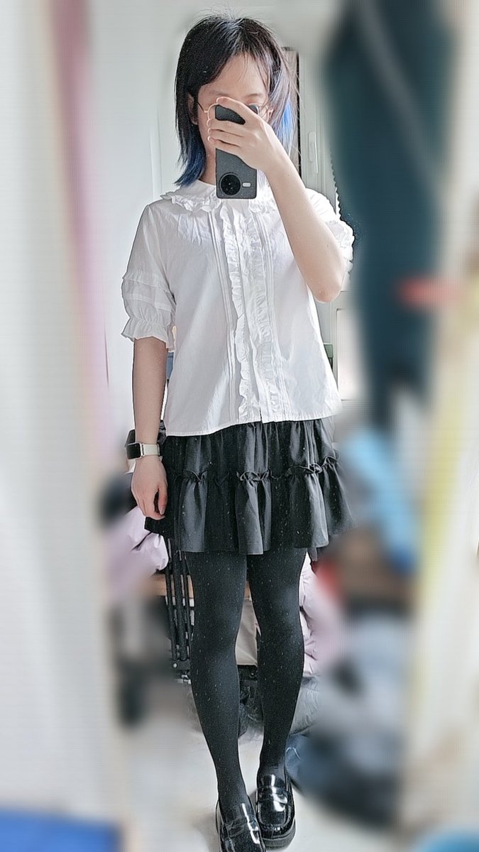 Steven_nagisa's tweet photo. 最近的一些穿搭和活动。#今天小渚w玩什么 #今天小渚w穿什么 
第二次下场玩了水弹，穿裙子去还是不太方便，裤袜直接勾丝了，下次我准备全套骑行服加头盔下场，怼我脸上打都没感觉😋
六一超绝儿童穿搭，花边小衬衣+花边小黑裙😎去商场推销给我“过十八了可以来试试面部护肤” https://t.co/4E56AXnPCI