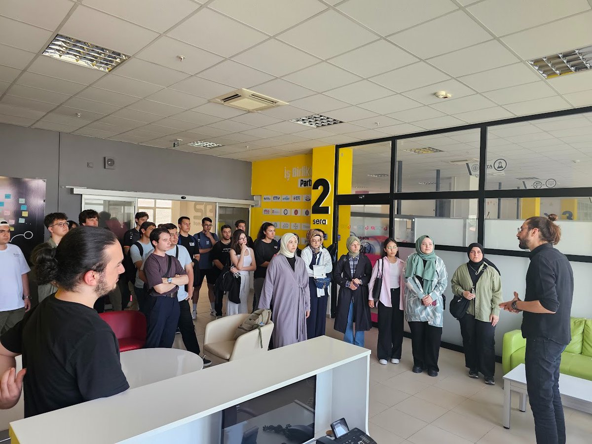 Mühendislik Mimarlık ve Tasarım Fakültesi öğrencilerine yönelik Erciyes Teknopark teknik gezisi düzenlendi.