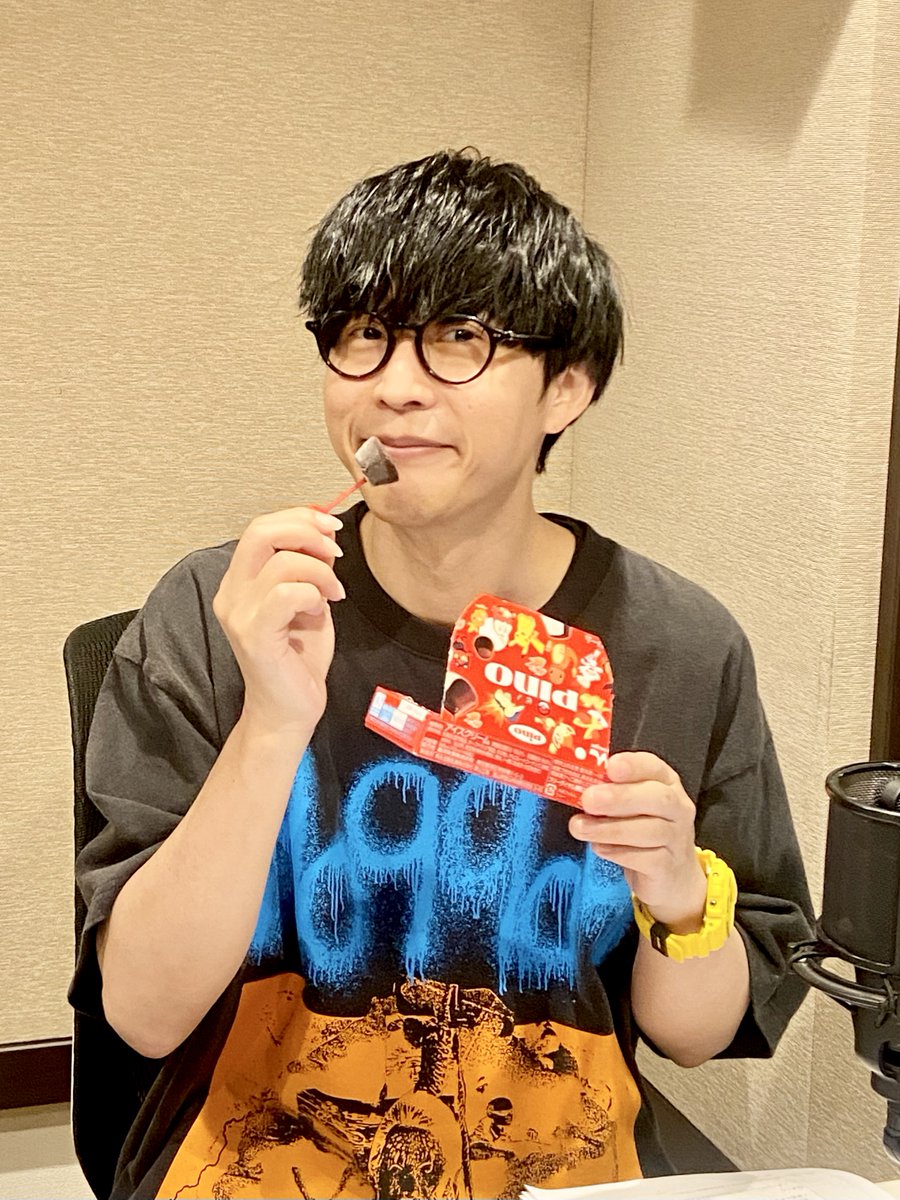 オーイシヤンタン 生配信はこの後19時半頃から👓 本日の打ち合わせ中の