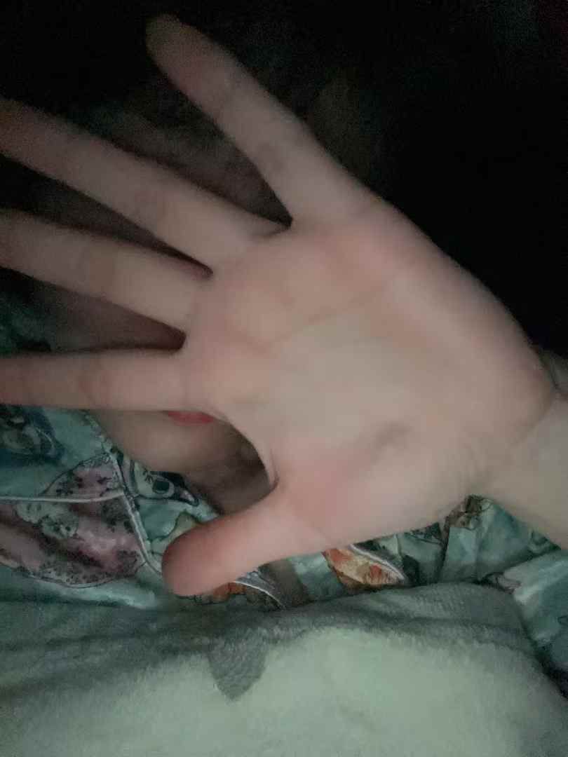 I actually couldn't sleep. What on earth affected my mood?🙄😒😜😝