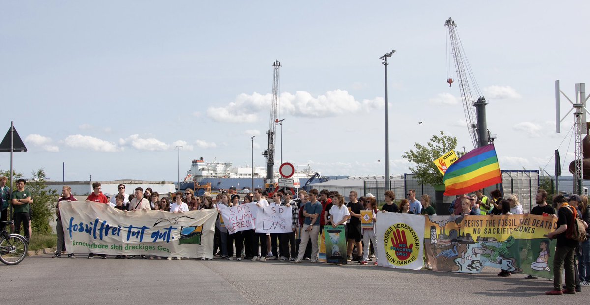 Fracking-Gas ist teuer, erhöht unsere Abhängigkeit und verstört unsere Zukunft. Auf Rügen haben wir am Wochenende klar gemacht: Wir brauchen Erneuerbare statt dreckiges Gas!