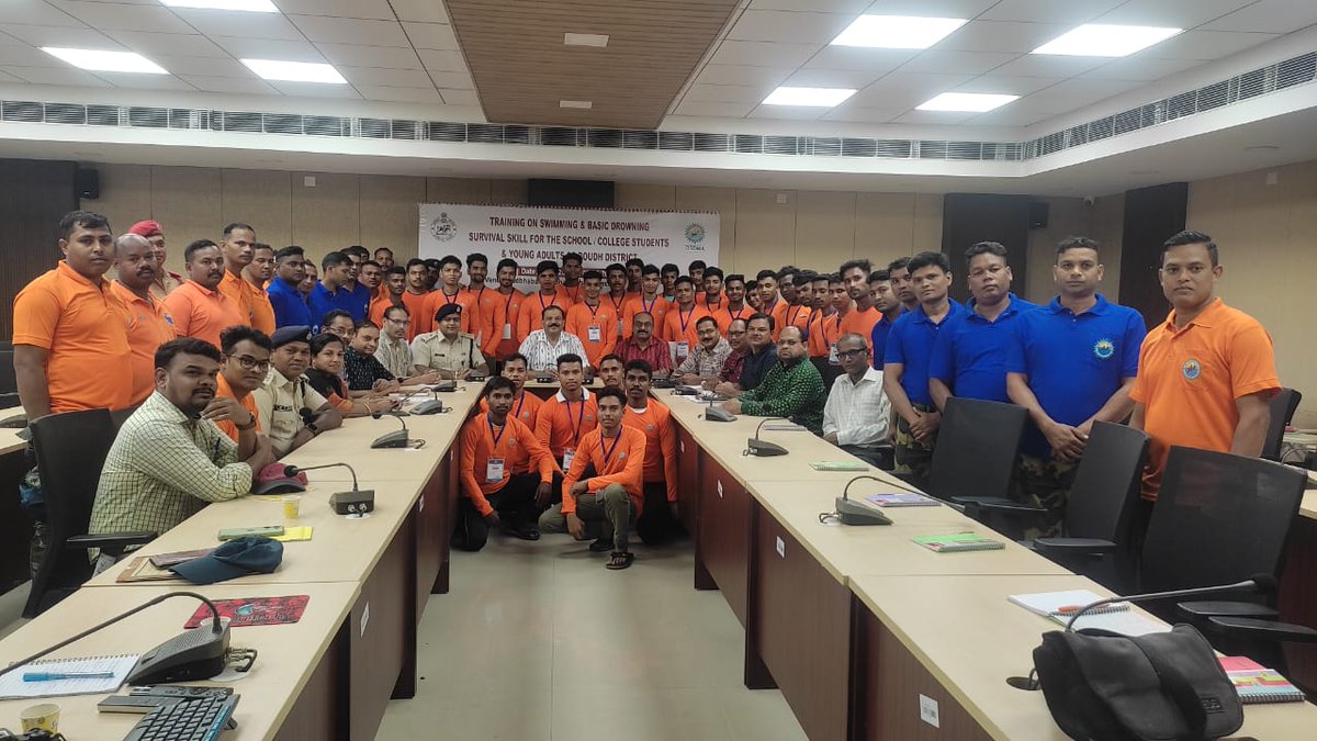 Dist Emergency Operation Centre,Boudh tweet media