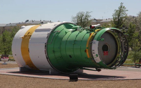 KURYER🤔 (@rss_40) on Twitter photo 🇷🇺🇰🇿 #OTD 7️⃣0️⃣ yrs ago USSR began to build Baikonur Cosmodrome. 
Some interesting pics from an exhibition under Open Sky
📸 Light ICBM MR UR-100
📸 Military Space Station «Almaz» 🇷🇺🇰🇿 #OTD 7️⃣0️⃣ yrs ago USSR began to build Baikonur Cosmodrome. 
Some interesting pics from an exhibition under Open Sky
📸 Light ICBM MR UR-100
📸 Military Space Station «Almaz»