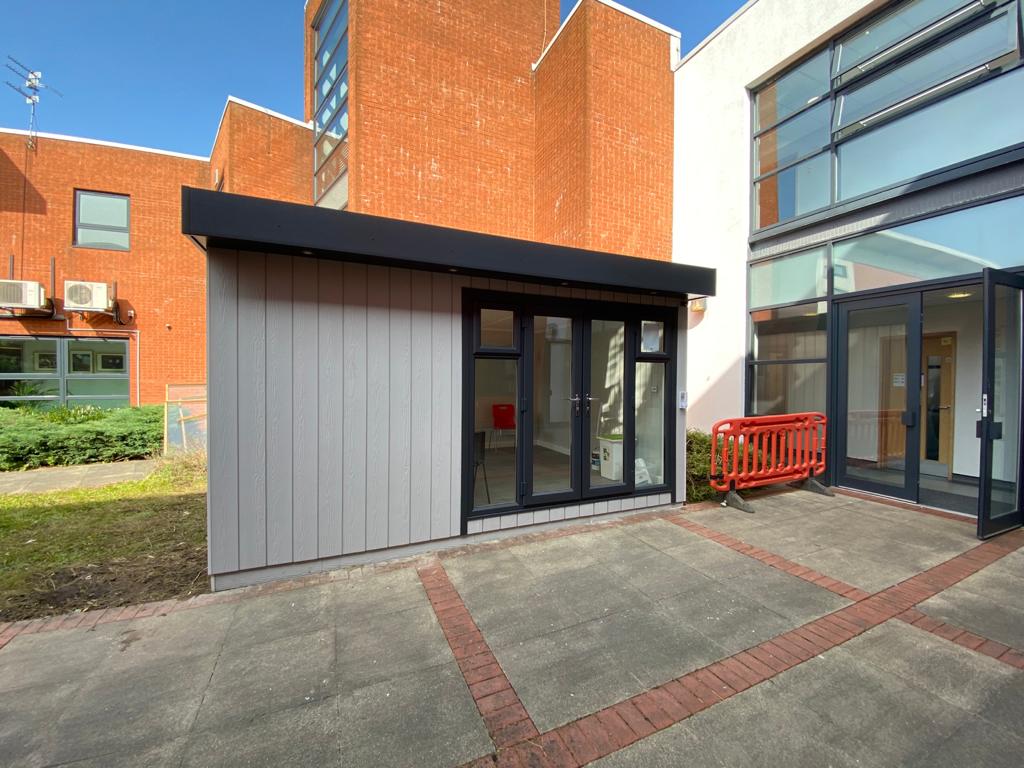 cabinsforschool's tweet photo. Our modular classrooms are designed to support small group work wellbeing sessions, or 1:1 support. With a quick install time, it's a smart way to expand ahead of next academic year without the hassle of traditional building work.

#ModularClassroom #OutdoorClassroom #Education https://t.co/crRkjBt9tR