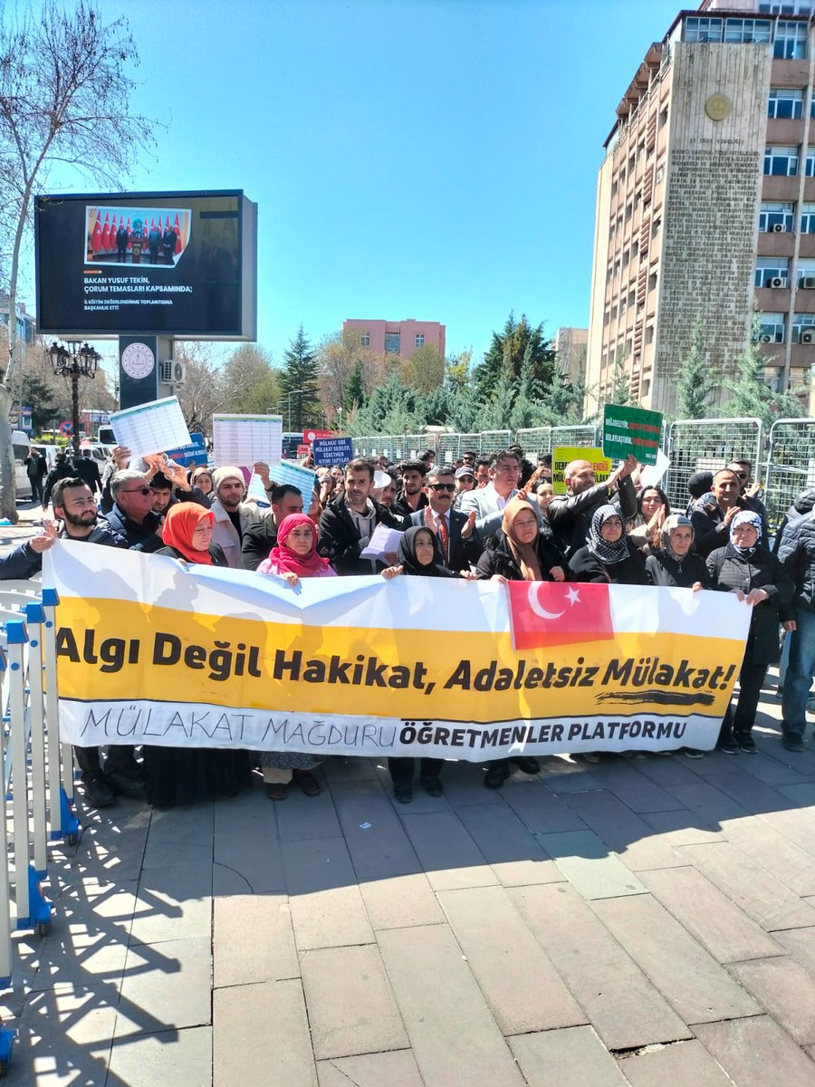 Mülakat gibi mülakatlarda yapılan haksızlığı anlatmak için yeniden kapınıza, makamınıza geleceğiz
Unutturmayacağız!
Pes etmeyeceğiz!
Vazgeçmeyeceğiz!

<a href="/Yusuf__Tekin/">Yusuf Tekin</a> 
<a href="/cftcblnt/">Bülent ÇİFTCİ</a> 
#MülakatZulmünde211Gün