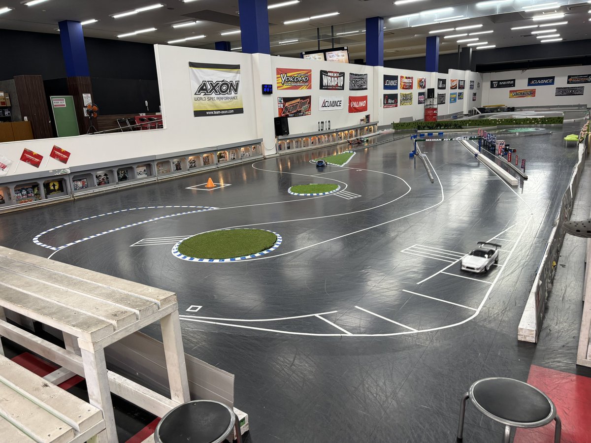 先週末は久々のJOYUS加須へ🔥
コンパクトな大きさでテクニカルな名阪風レイアウト！いつもとは違うテストができました✌️

アライメント、ショック、フロントセクションの変更とマシンも仕様変更！違う方向から見直せて更に良くなりました！
ご一緒された皆さんありがとうございました✨