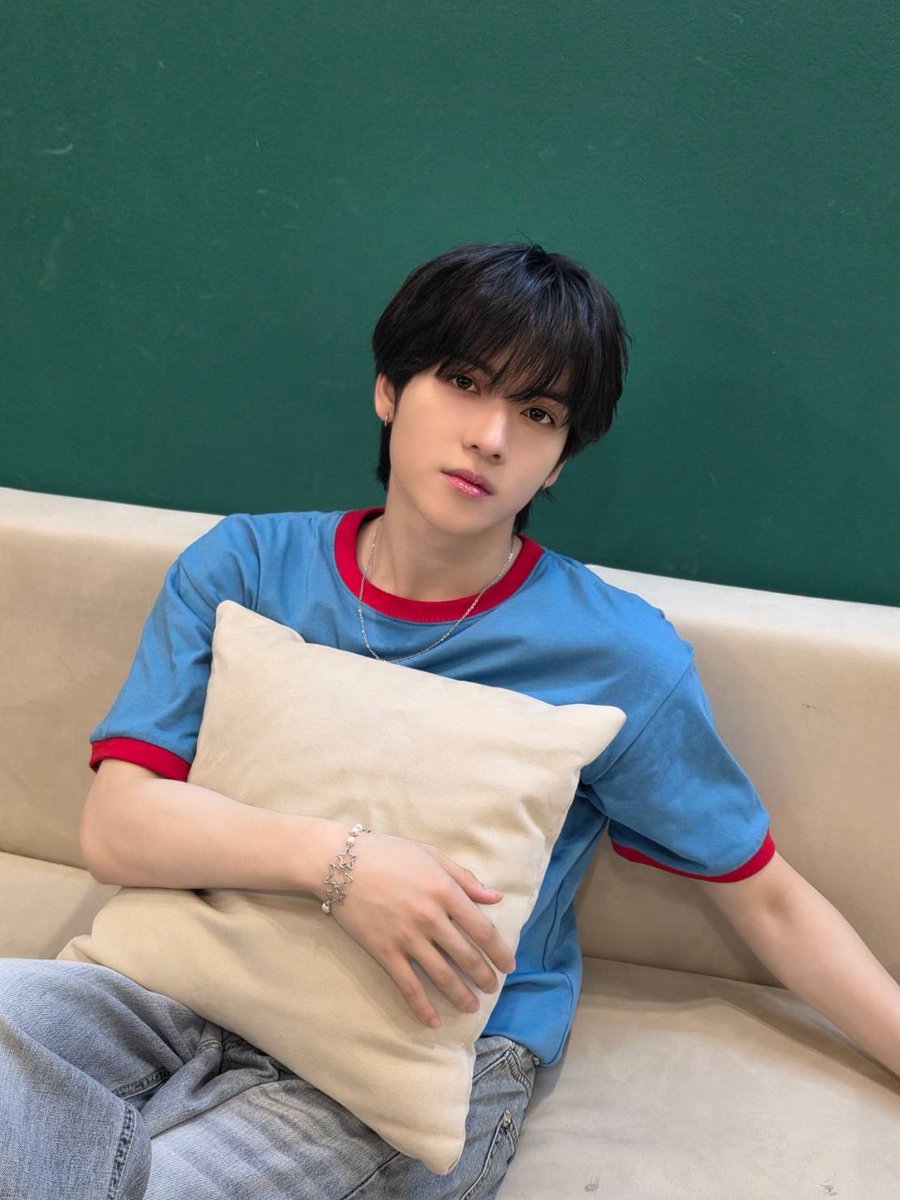 [#YORCH]
🧸🥐🧇
#POW #파우 #요치