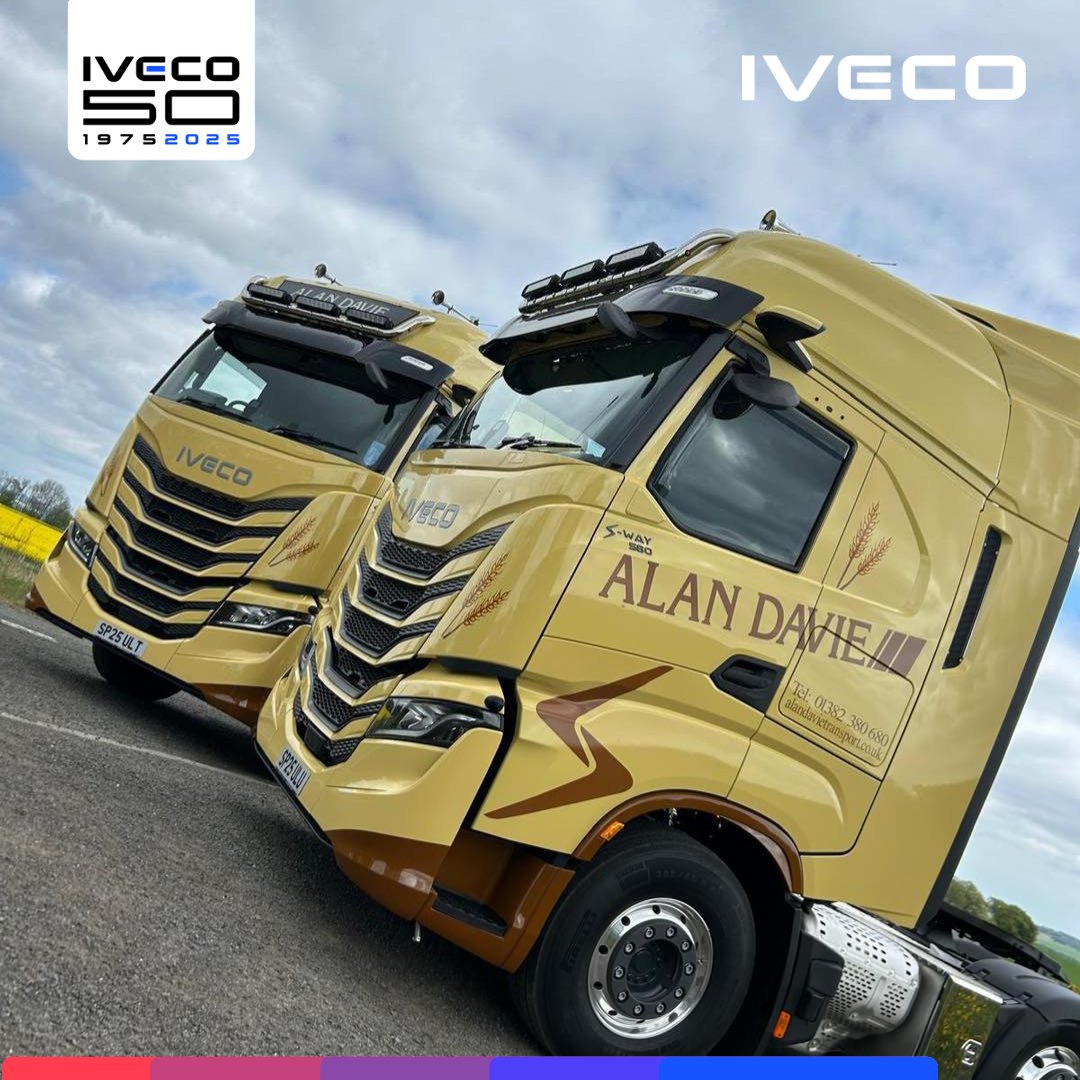 IVECOUK's tweet photo. Andrew showcasing these two powerhouse IVECO S-Way 580 6x2s from @alandavieltd. One’s impressive, but together? A dynamic duo that’s hard to beat.

#IVECO #MYSWAY #Truck #SWAY https://t.co/g3cdufn0Q0