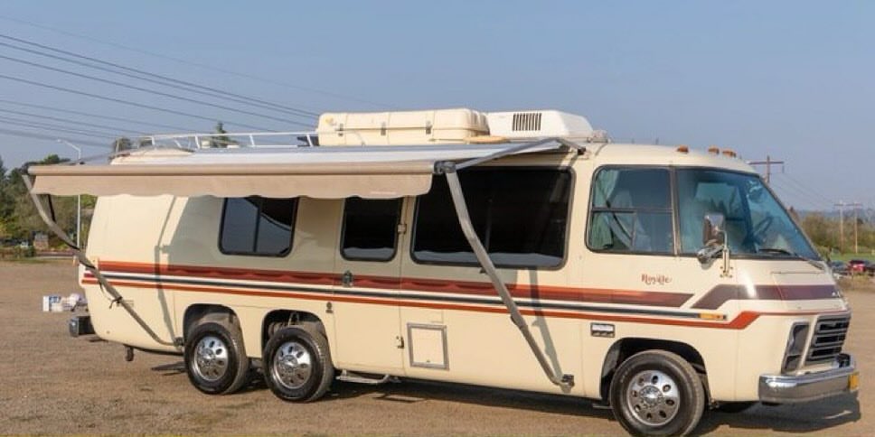 Name the show and the owner of this van.