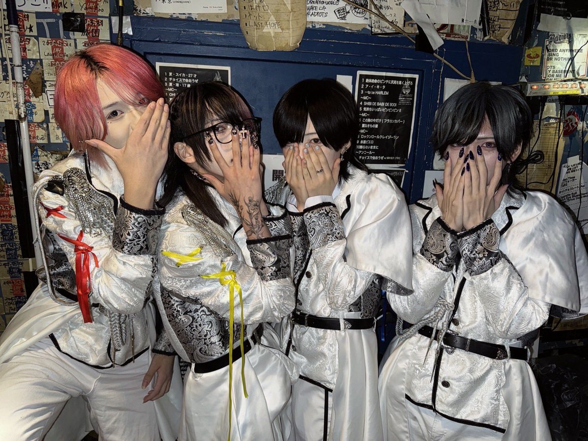 『Prince à la Mode』

@新宿LOFT

次の出演者様は ︎▷▶︎▷
                  クロロホルム さんです✨️

ご出演ありがとうございます👑