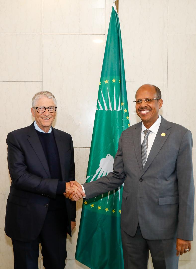 African Union (@_africanunion) on Twitter photo This morning, H.E. <a href="/ymahmoudali/">Mahmoud Ali youssouf</a>, Chairperson of the
<a href="/_AfricanUnion/">African Union</a> Commission, received Mr. Bill Gates, Chair of the <a href="/gatesfoundation/">Gates Foundation</a>.
The visit aimed to strengthen collaboration between the AU and the Gates Foundation. Discussions centered on boosting Africa’s health systems, This morning, H.E. <a href="/ymahmoudali/">Mahmoud Ali youssouf</a>, Chairperson of the
<a href="/_AfricanUnion/">African Union</a> Commission, received Mr. Bill Gates, Chair of the <a href="/gatesfoundation/">Gates Foundation</a>.
The visit aimed to strengthen collaboration between the AU and the Gates Foundation. Discussions centered on boosting Africa’s health systems,