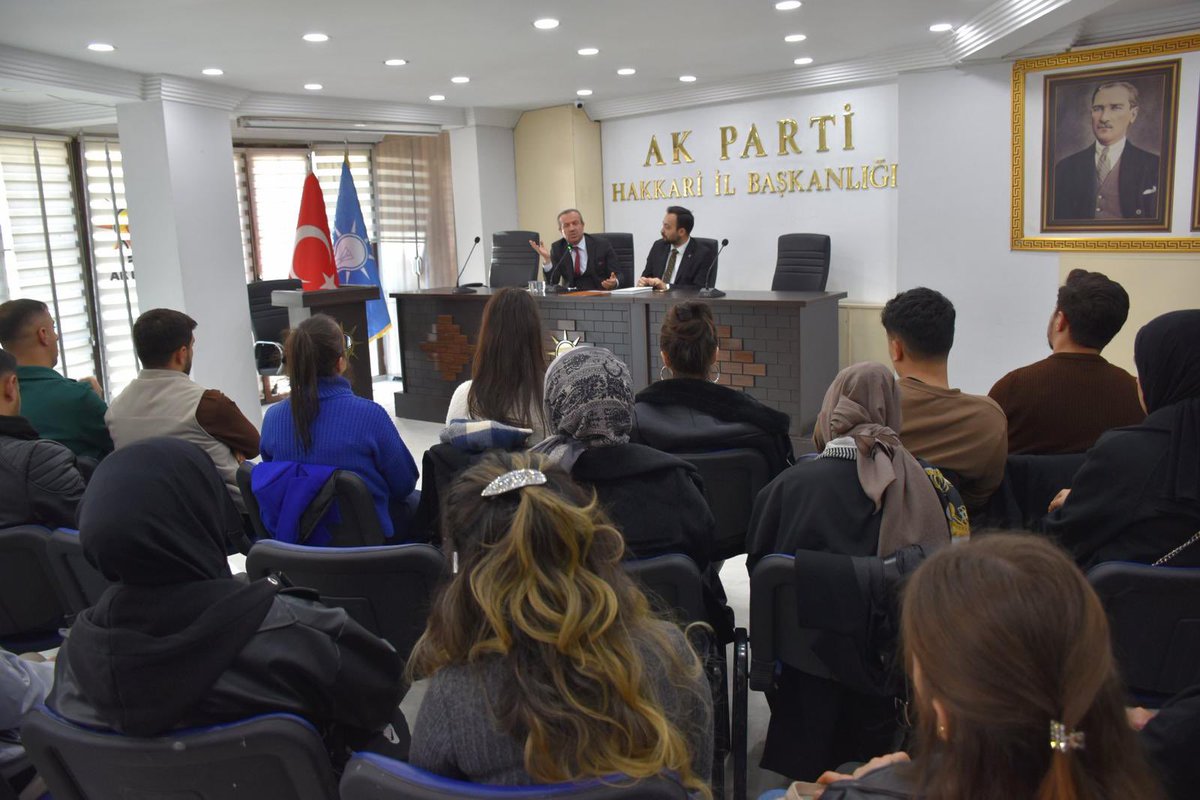 KayaZeydin's tweet photo. 📍 Hakkari 

🎉 Tebrikler Hakkâri AK Gençlik!

Mayıs ayında en çok üye kazandıran iller arasında Hakkari’miz 5️⃣. sırada..

İl Gençlik Kolları Başkanlığımız yeni üye çalışmaları kapsamında 51 il arasında 5. sırada yer aldı. 

Bu başarıda emeği geçen İl Gençlik Kolları Başkanımız Sn. Yusuf Rızgar ÖZDEMİR ve tüm gençlik teşkilatımızı yürekten tebrik ediyorum. 👏

Cumhurbaşkanımız Sayın Recep Tayyip Erdoğan’ın liderliğinde, gençliğin enerjisiyle, Durmak yok, yola devam! 💪🇹🇷

Gençliğin enerjisi, davamızın gücüdür. 

@RTErdogan 
@Akparti 
@abuyukgumus 
@MustafaAlkayis 
@byildiz63
@avyusufibis
@yrizgarozdemir
@AKGenclikGM 
@AkGencHakkari