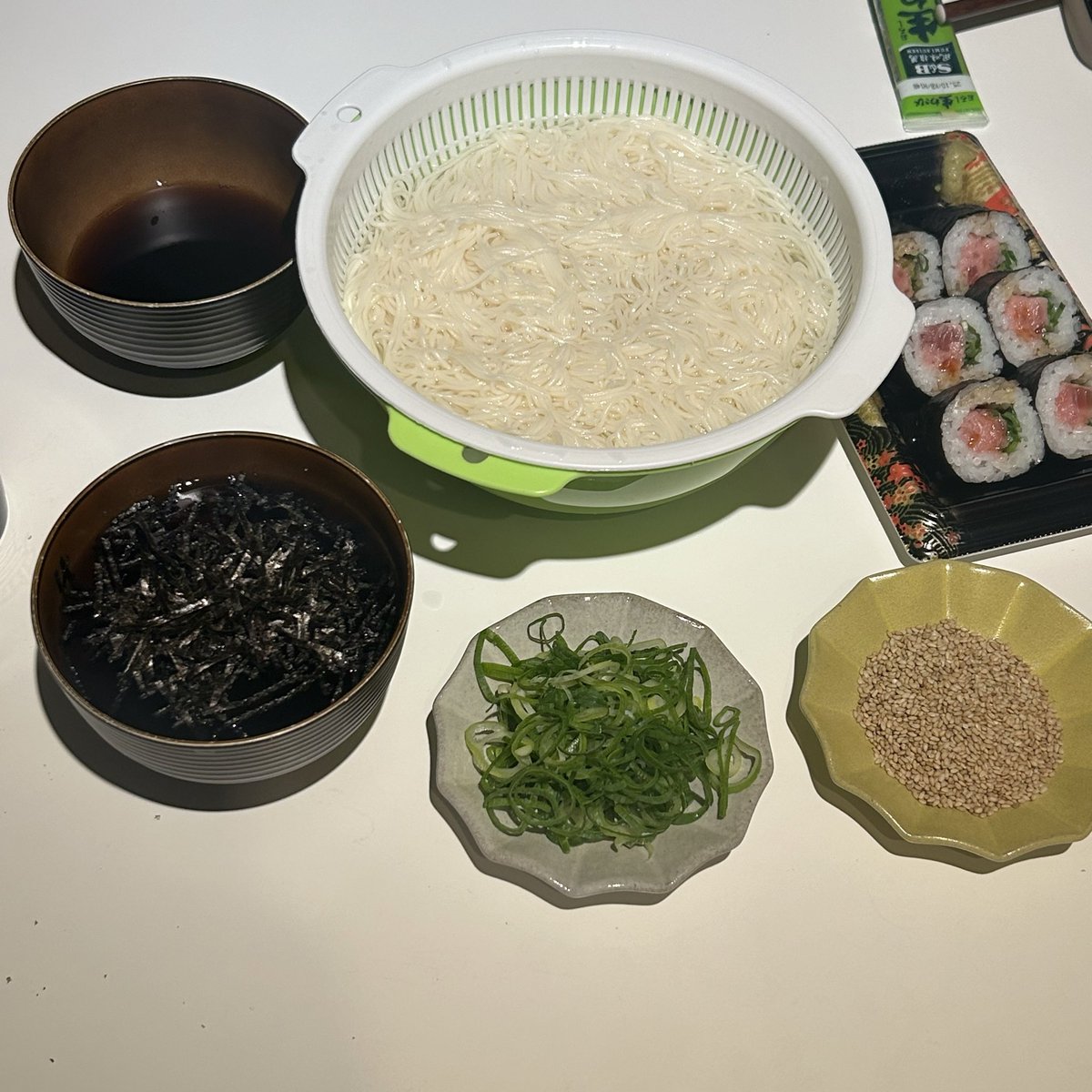 そういえば先週今年初そうめん解禁！

久々に食べるそうめんってなんでこんなうまいんやろか
・
・
・
#日常垢さんと繫がりたい 
#日常垢