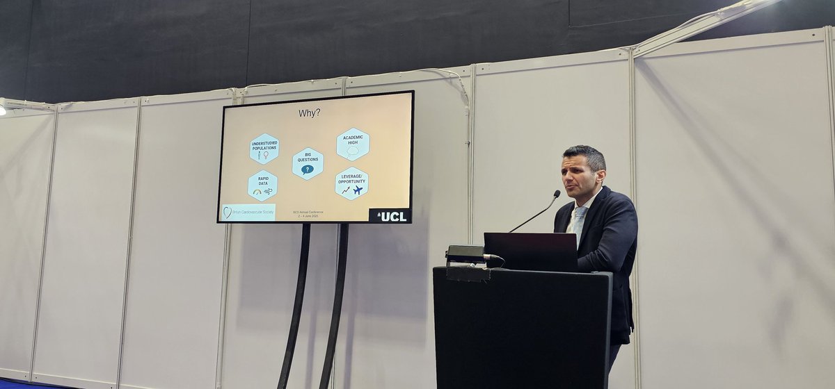 amibanerjee1's tweet image. An excellent overview of how to follow a data science track in cardiology by @dr_mosama. Great to be part of a dedicated session on big data, chaired by Dr Noreena Iqbal at the annual @BritishCardioSo conference. #BCS2025