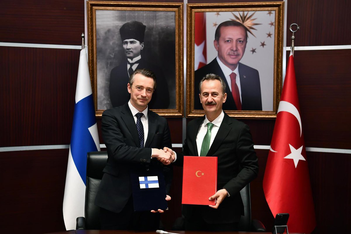 Savunma Sanayii Başkanlığı: “Başkanımız Prof. Dr. Haluk Görgün, Finlandiya ile ülkemiz savunma sanayii iş birliğinin gelişmesine vesile olacak Savunma Sanayii İş Birliği (SSİ) Mutabakat Muhtırası’nı Finlandiya Savunma Bakanlığı Kaynak Politikalarından Sorumlu Genel Direktörü ve