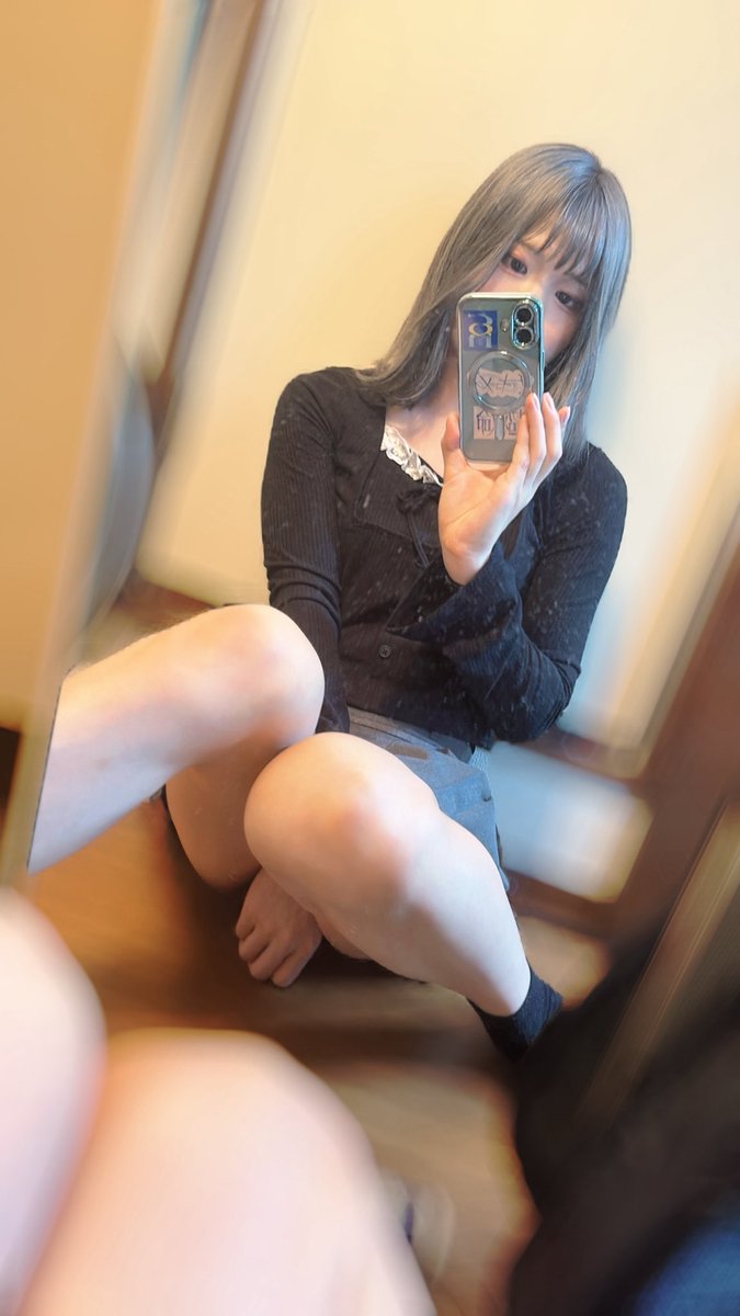 広い部屋に引っ越してでかい鏡を置きたい