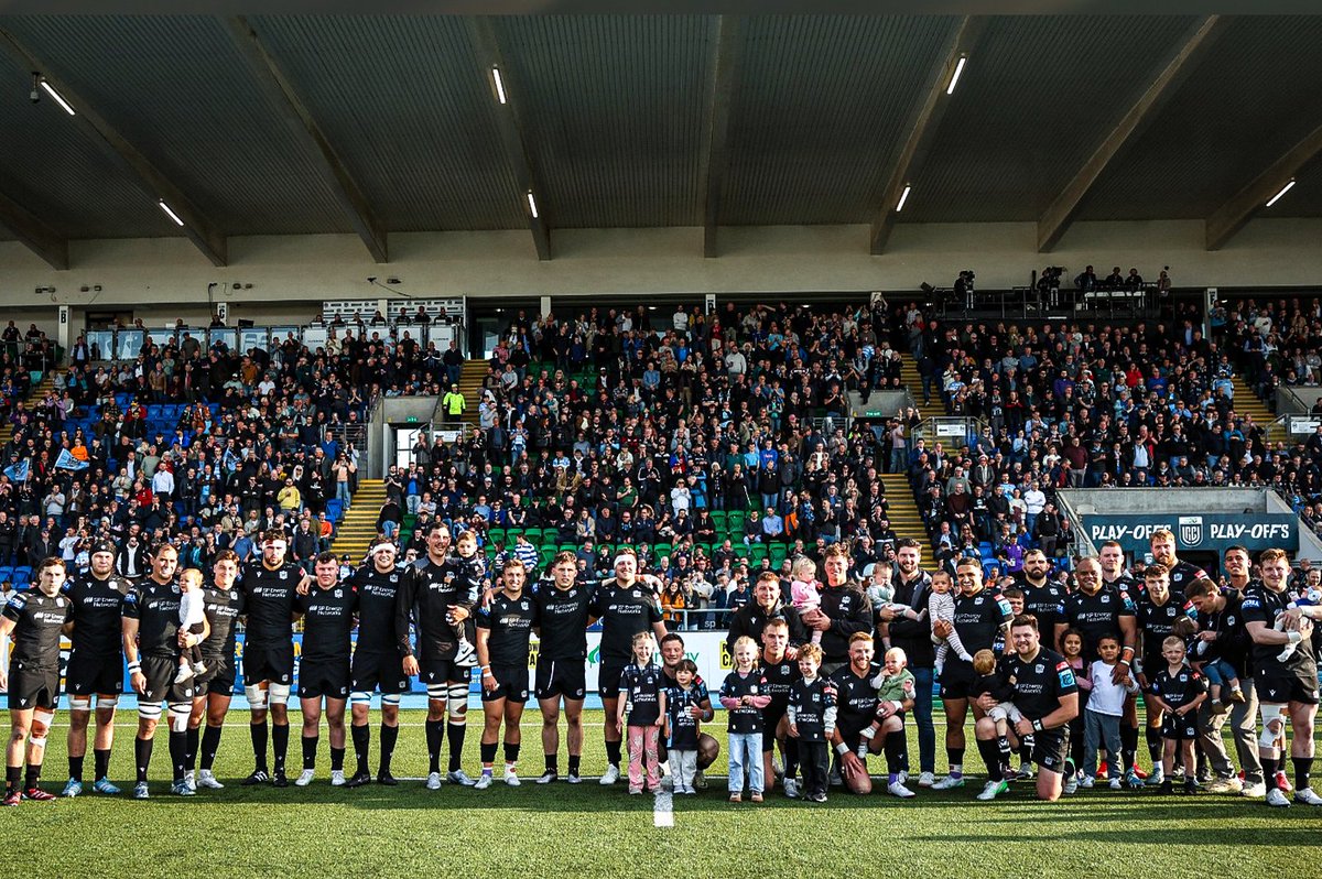 Team 🤝 Family 

The team ran out with their children on Friday night to mark our last home game of the season 💙

#WhateverItTakes ⚔️🛡️