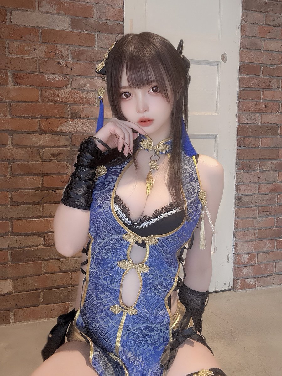 また懲りずにえちえちチャイナ服を着てしまった https://t.co/zAtykrHucu
