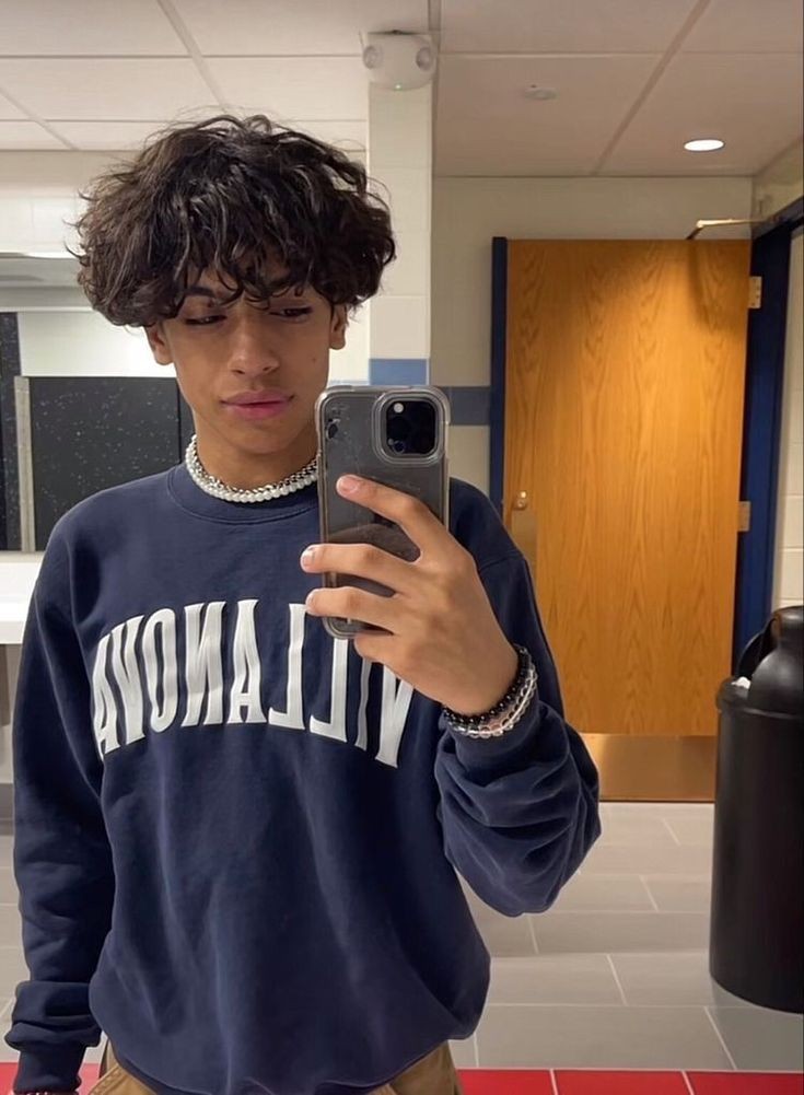 Colfer19630's tweet image. Hey guys lost my old account I was building up 🥺🤧pls follow me 🏳️‍🌈