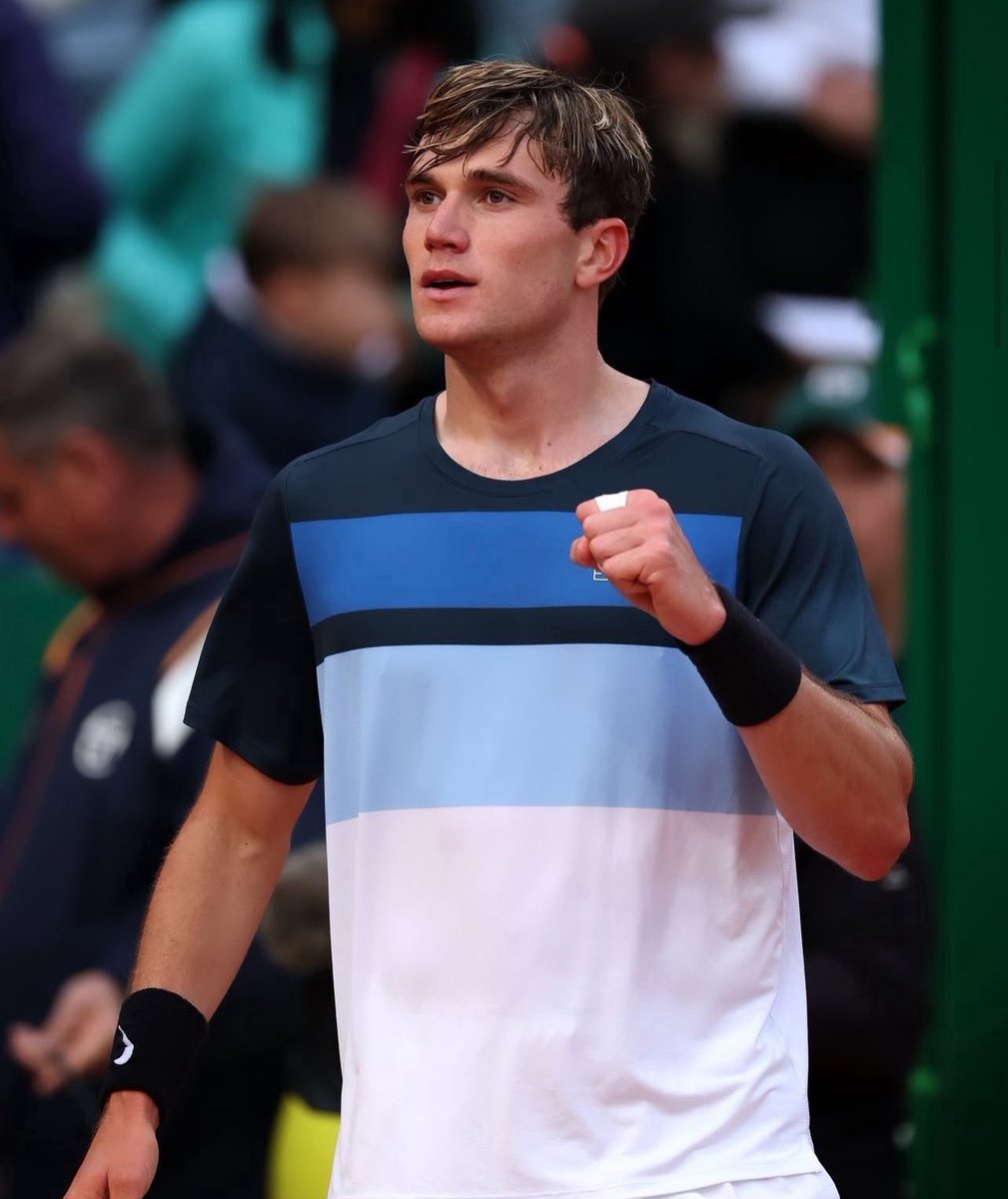 Good luck to Jack Draper🇬🇧 who will play a huge match against Alexander Bublik🇰🇿 for a place in the quarter finals at the French Open this afternoon at around 2pm🇬🇧💪🏼

What an opportunity, let’s go Jack🇬🇧🙌🏼

📸<a href="/the_LTA/">LTA</a>