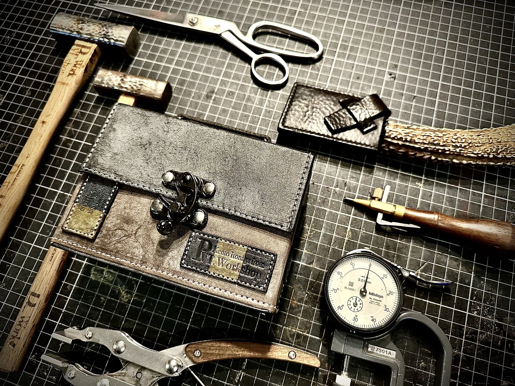 ９月のSALE品！Pvt.Workshop 極　本革　デッキケース Pvt.Workshop.official/国内最高峰本革デッキケース