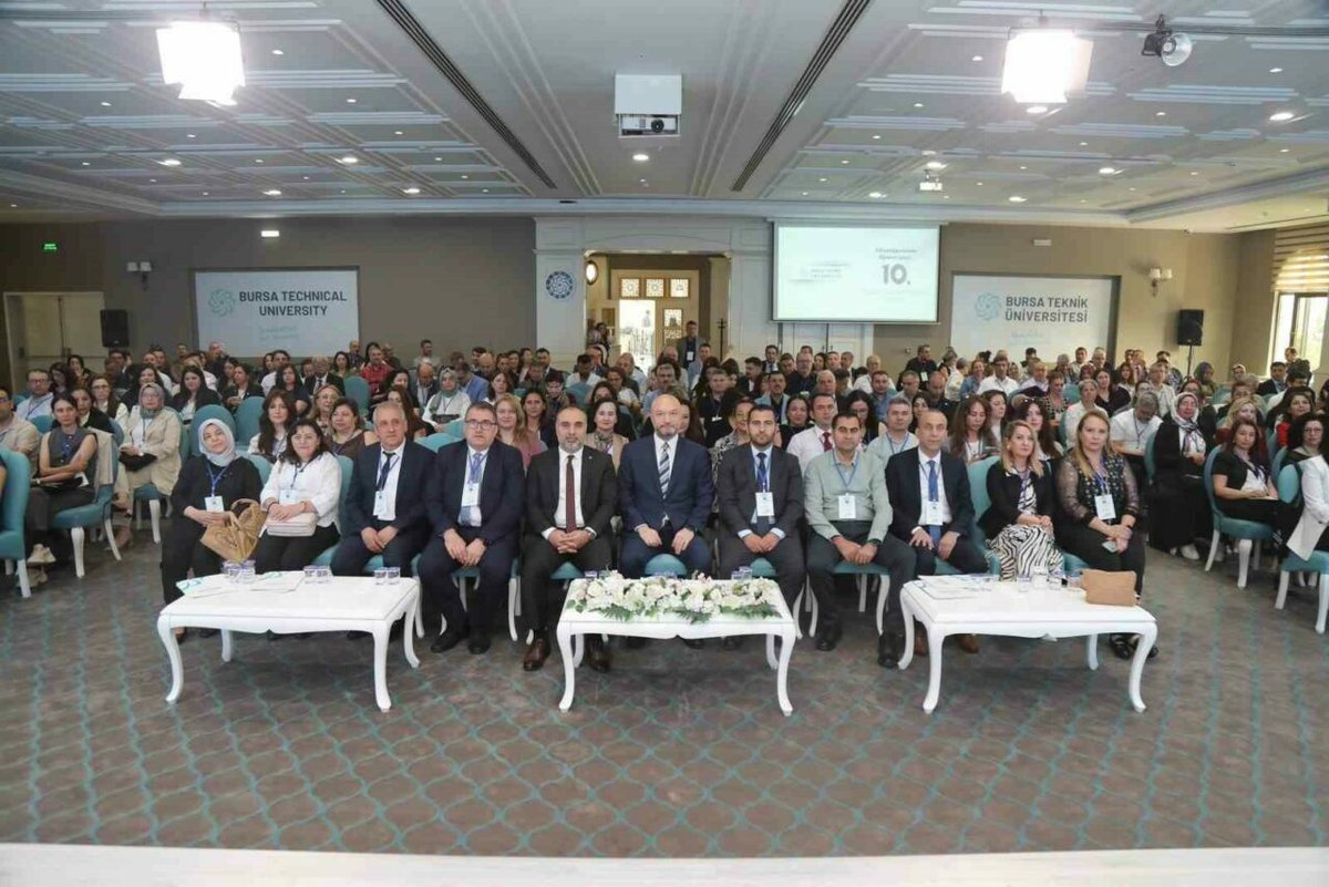 BTÜ’de öğrenci işleri zirvesi: 144 üniversite bir araya geldi

olay.com.tr/btude-ogrenci-…
