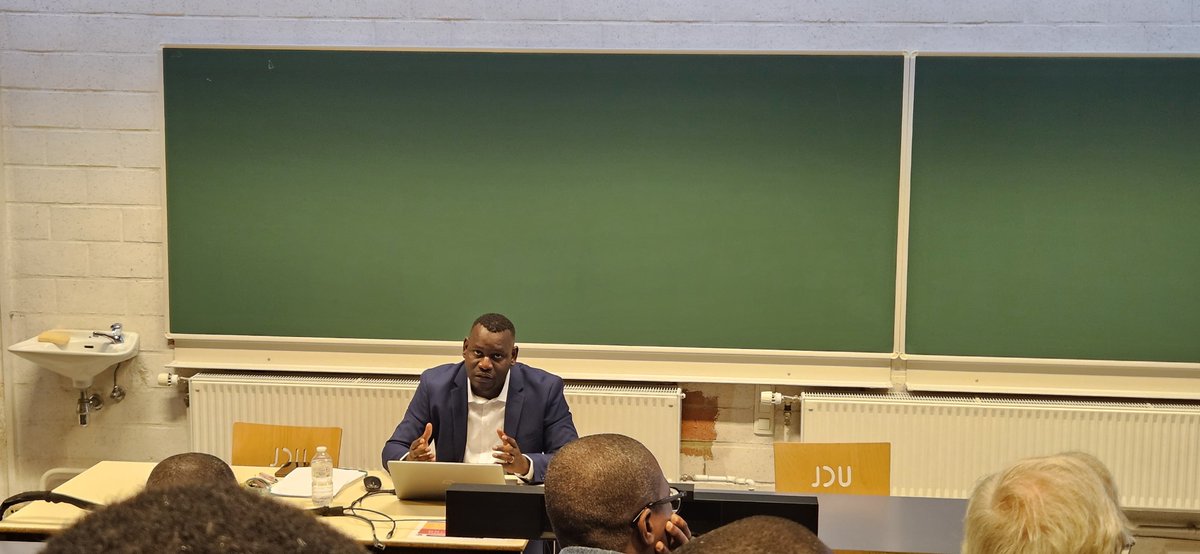 JosueBegu's tweet image. On Tuesday, May 27, 2025, I defended my doctoral thesis entitled “#Returning Home or Moving Elsewhere?: #Family Dynamics, #Migration Policies, and #Migration Trajectories of African Migrants Living in Belgium and Canada.”