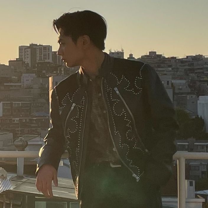 jaytodawon's tweet photo. #MeanToMe
Chapter 1
What I Want to Do
Jungwon had this brilliant idea, but Jay didn't want to be part of it.
https://t.co/rhv6ERIrSh