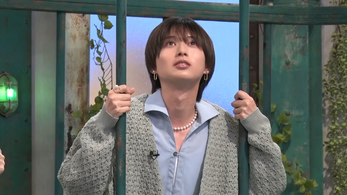 homosapikenkyu's tweet photo. 【捕獲】#KEYTOLIT ＃井上瑞稀 檻に捕らえられました。
ドラマが最終回とのことで人間研究所に来てくれました。

＃人間研究所　＃ロバート
＃伊集院光　＃永野　＃島田秀平
６月４日（水）２４：０４～２４：２９ https://t.co/kUt0yPMDUG