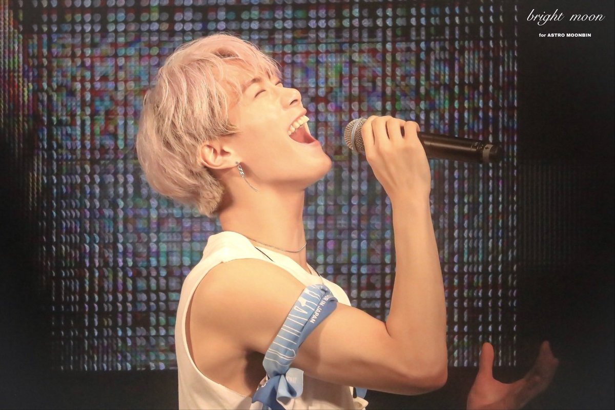 1 in a million

#문빈 #아스트로 #MOONBIN #ASTRO
#ムンビン #文彬 #영원한_나의_예쁜달 🌙