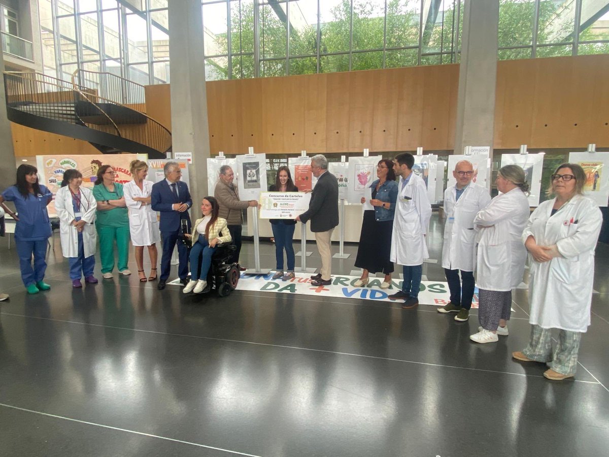 Ayuntamiento de Burgos (@aytoburgos) on Twitter photo El concejal de Sanidad ha hecho entrega este lunes del premio del Concurso de Carteles Donación y Trasplante de Órganos, organizado por <a href="/AlcerBurgos/">Alcer BURGOS</a> en colaboración con el Ayuntamiento 🏆 El concejal de Sanidad ha hecho entrega este lunes del premio del Concurso de Carteles Donación y Trasplante de Órganos, organizado por <a href="/AlcerBurgos/">Alcer BURGOS</a> en colaboración con el Ayuntamiento 🏆