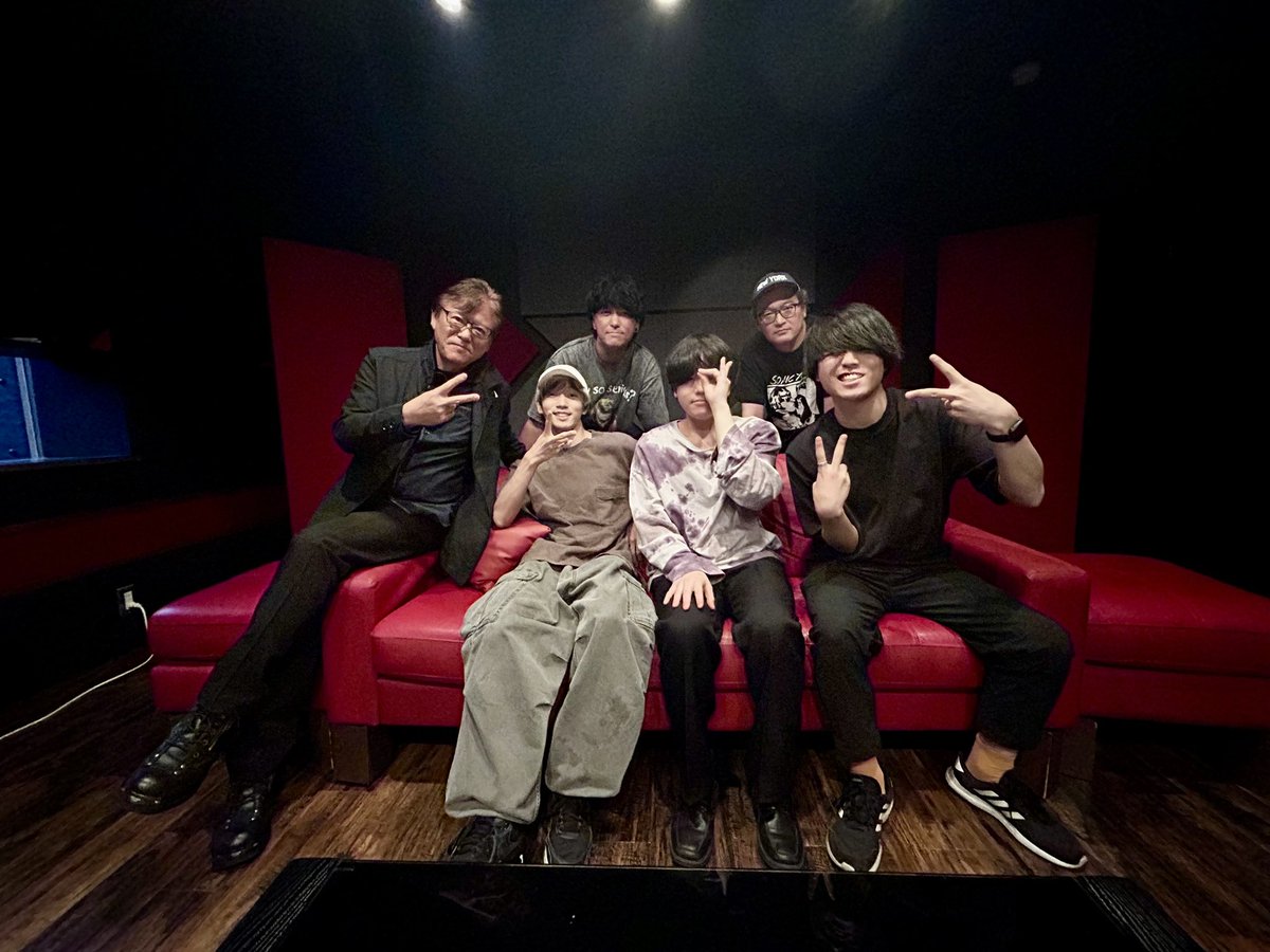 TuckyTakiguchi's tweet image. Broken my toybox

ミニアルバム「THERAPY」
ECLO / murffin discs 第一弾！
8月6日リリース決定！

@BrokenMyToyBox 

#brokenmytoybox #therapy #minialbum #eclo #murffindiscs #eggman 
#tuckysmastering #mastered #masteringengineer #masteringstudio #mastering