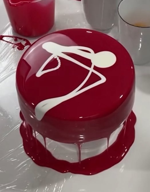 hollanovstiel's tweet photo. brain rot so bad i thought this was an ao3 cake https://t.co/DEs4qkrvJW